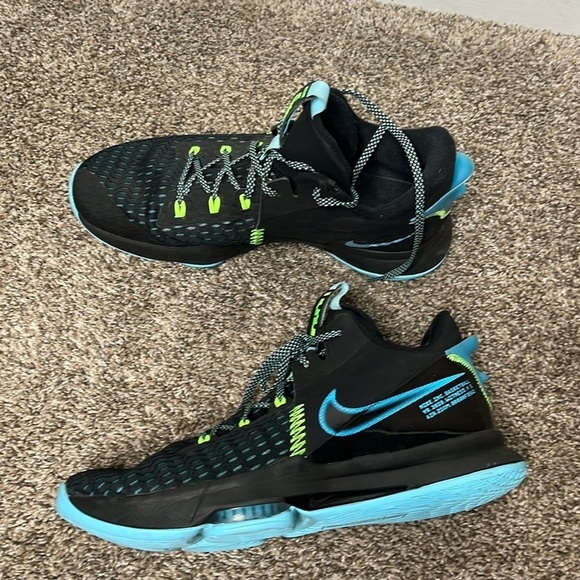 NIKE LEBRON WITNESS V BLACK LIGHT BLUE FURY Sz 14 main image 7